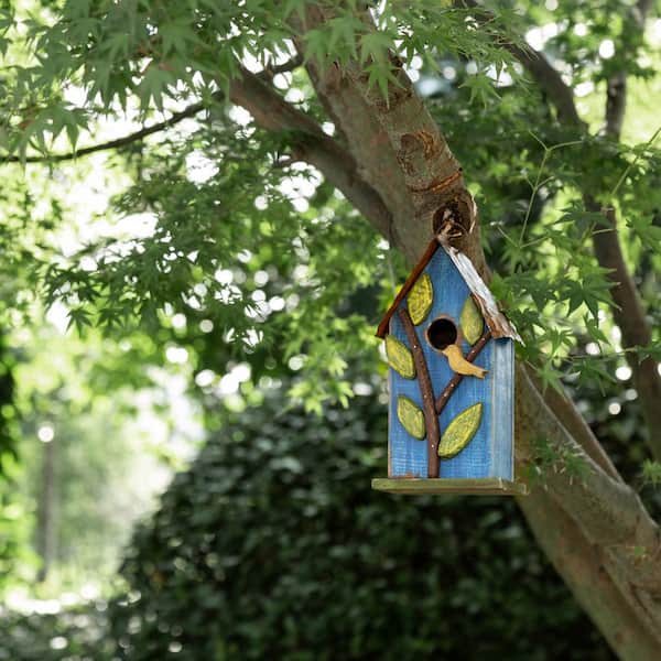 Birdhouse with Leaves