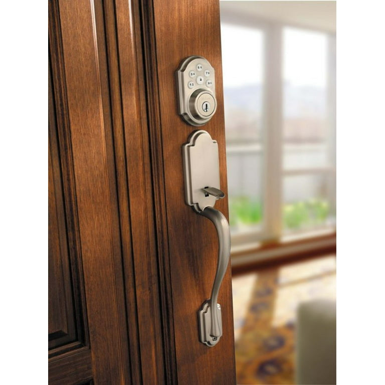 Kwikset Traditional Lockset in Satin Nickel