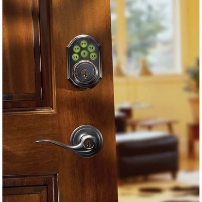 Kwikset Traditional Lockset in Satin Nickel